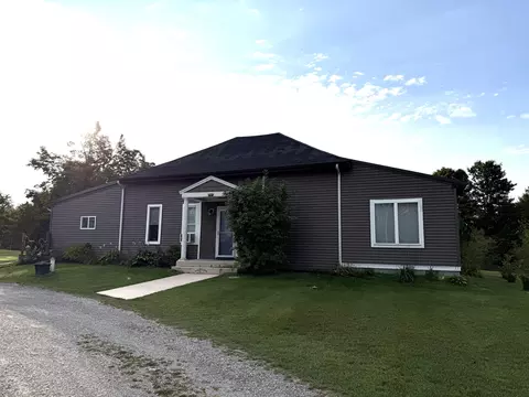 7490 S River Rd, Cheboygan, MI 49721