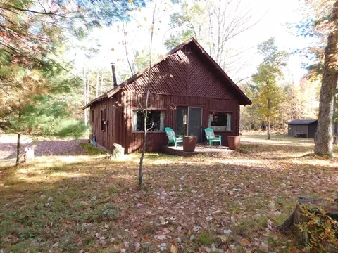 1725 S Ausable Trl, Grayling, MI 49738