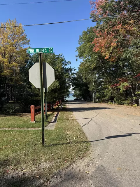 212 Pine Bluffs Rd, Roscommon, MI 48653 photo 10