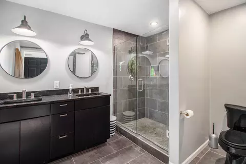 Bath - 2371 E Mullett Lake Rd, Indian River, MI 49749 photo 1 of 4