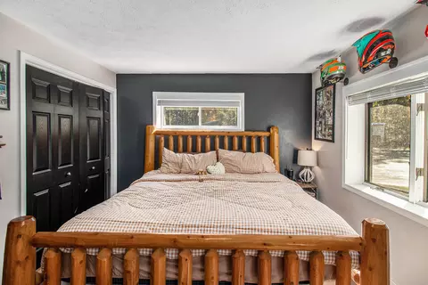 Bedroom - 2371 E Mullett Lake Rd, Indian River, MI 49749 photo 1 of 8