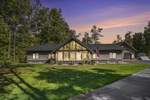 2371 E Mullett Lake Rd, Indian River, MI 49749