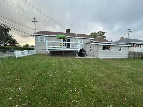Exterior - 1302 S Third Ave, Alpena, MI 49707 photo 2 of 3
