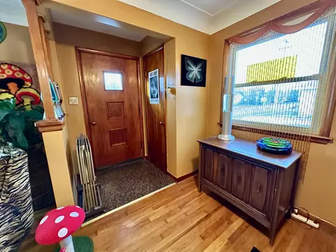Entry Way - 1302 S Third Ave, Alpena, MI 49707 photo 1 of 1
