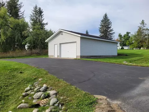 12515 Miles St, Millersburg, MI 49759