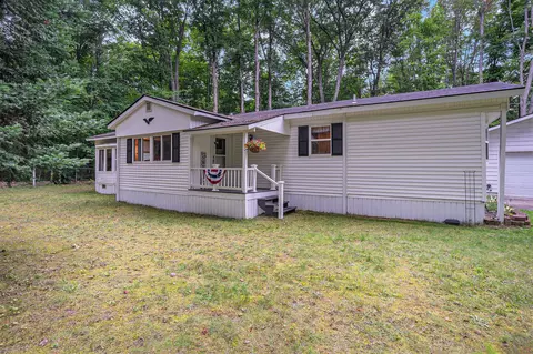 4181 Sands Park Dr NE, Kalkaska, MI 49646