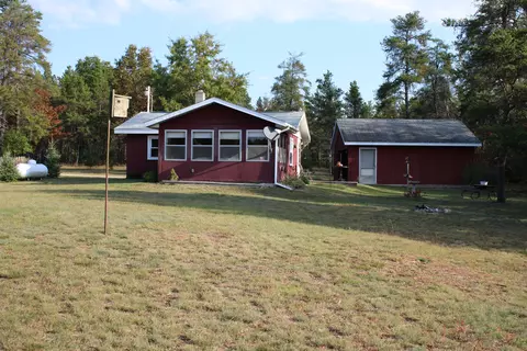 3709 Northview Dr, Mio, MI 48647