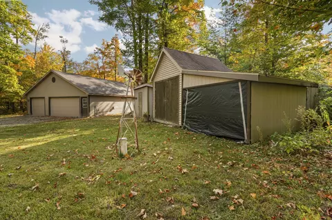 9781 Wayland Dr, Frederic, MI 49733 photo 28