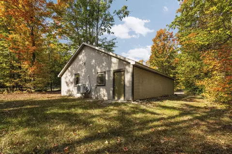 9781 Wayland Dr, Frederic, MI 49733 photo 31