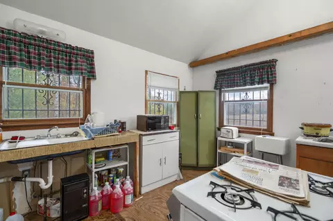 Kitchen - 4293 W Co Rd 612, Frederic, MI 49733 photo 2 of 2