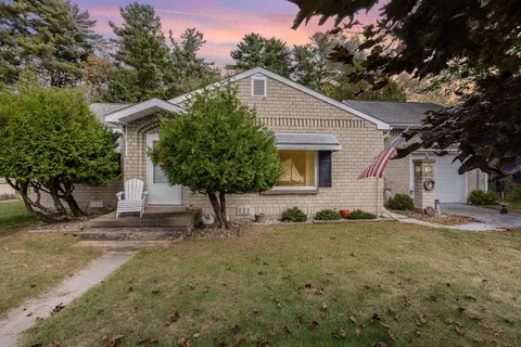 604 W Wadsworth St, East Tawas, MI 48730