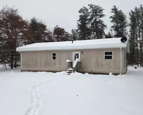 155 Tamarack Cir, Grayling, MI 49738