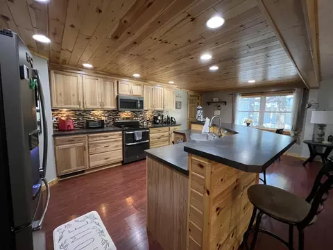 Kitchen - 1941 High Rd, Roscommon, MI 48653 photo 1 of 3