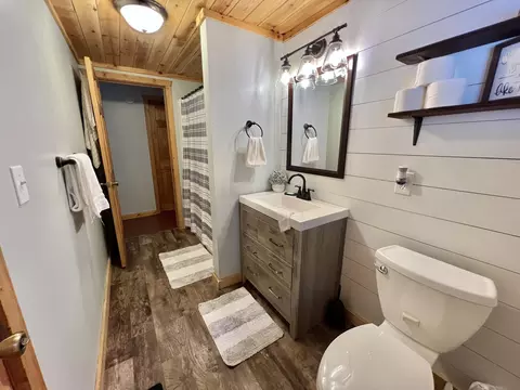 Bath - 1941 High Rd, Roscommon, MI 48653 photo 5 of 6