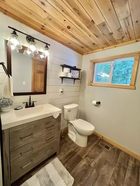 Bath - 1941 High Rd, Roscommon, MI 48653 photo 4 of 6