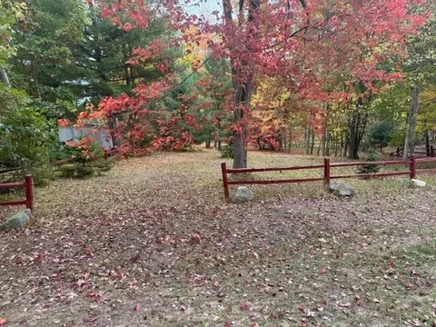 7 Peninsula Dr, Prudenville, MI 48651