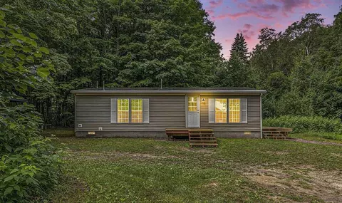 7121 NE Maple Valley Rd, Mancelona, MI 49659
