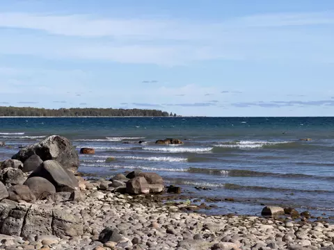 3 Wreck Rd, Alpena, MI 49707