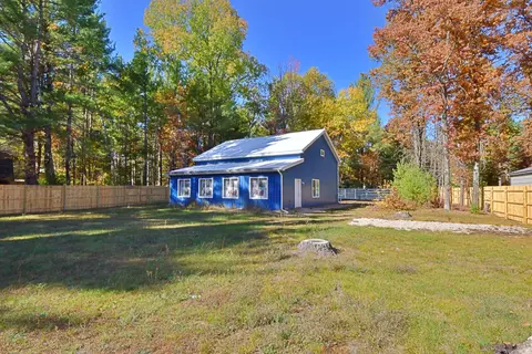 7877 Oak Rd, Saint Helen, MI 48656