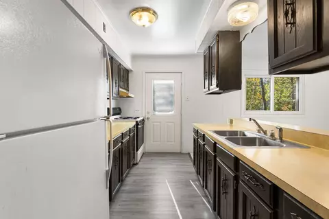 Kitchen - 4593 Orbit Dr, Grayling, MI 49738 photo 3 of 4