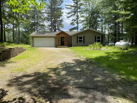 8673 N Lake Louise Rd, Hawks, MI 49743