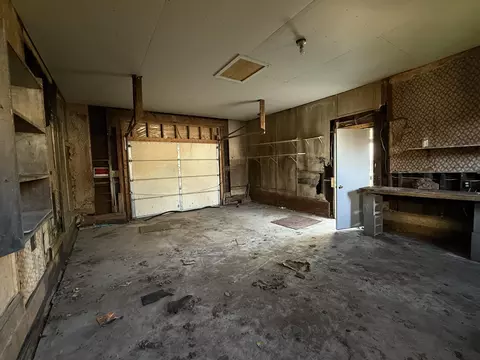 124 S B St, Cheboygan, MI 49721 photo 8