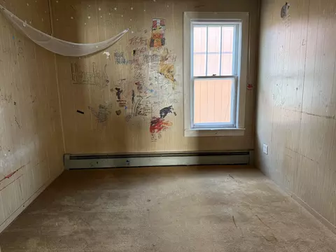 124 S B St, Cheboygan, MI 49721 photo 11