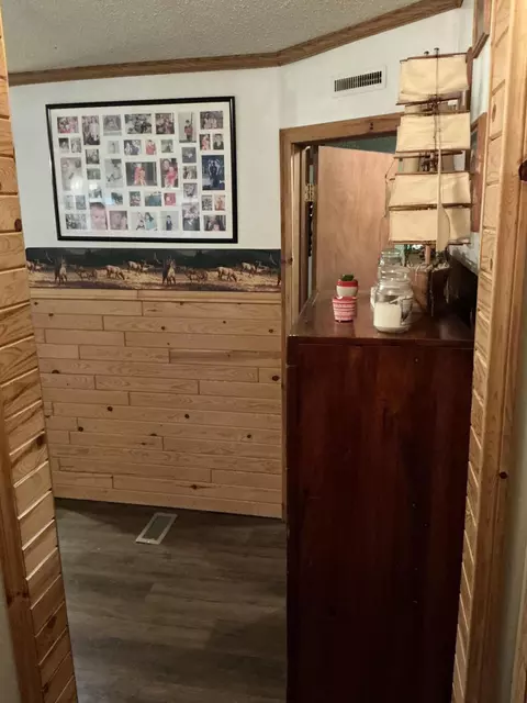 Entry Way - 2563 Delano Rd, Comins, MI 48619 photo 2 of 2