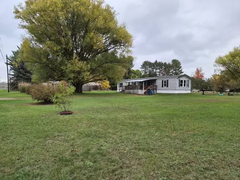 260 N Perry St, Barryton, MI 49305