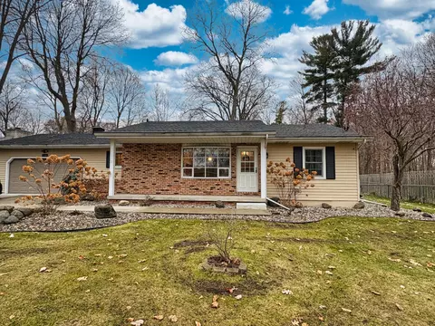 7846 Geddes Rd, Saginaw, MI 48609
