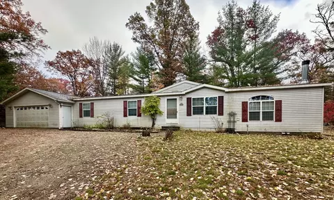 6653 Dove Tail, Houghton Lake, MI 48629