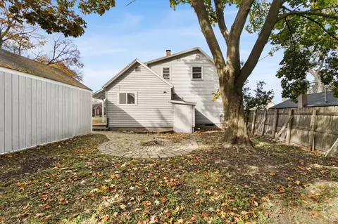 214 N E St, Cheboygan, MI 49721 photo 33