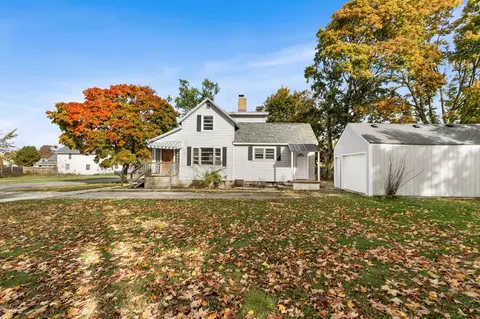 214 N E St, Cheboygan, MI 49721 photo 32