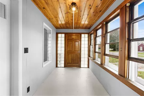 214 N E St, Cheboygan, MI 49721 photo 26