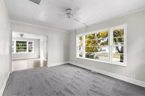 214 N E St, Cheboygan, MI 49721 photo 9