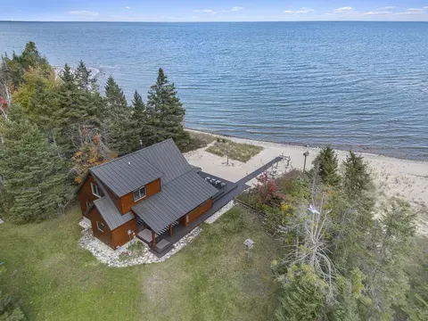 18744 Gannet Ln, Ocqueoc, MI 49759