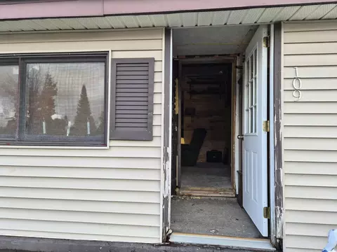 109 State St, Grayling, MI 49738 photo 6
