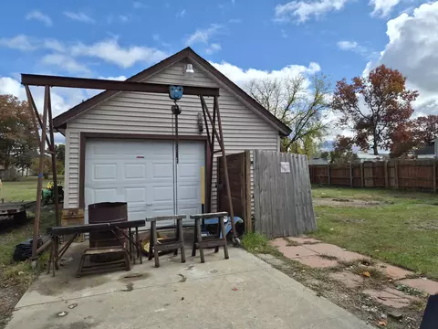 109 State St, Grayling, MI 49738 photo 4