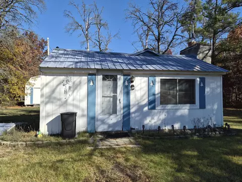 Exterior - 2887 E M-72 Hwy, Grayling, MI 49738 photo 2 of 8