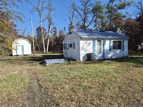 2887 E M-72 Hwy, Grayling, MI 49738
