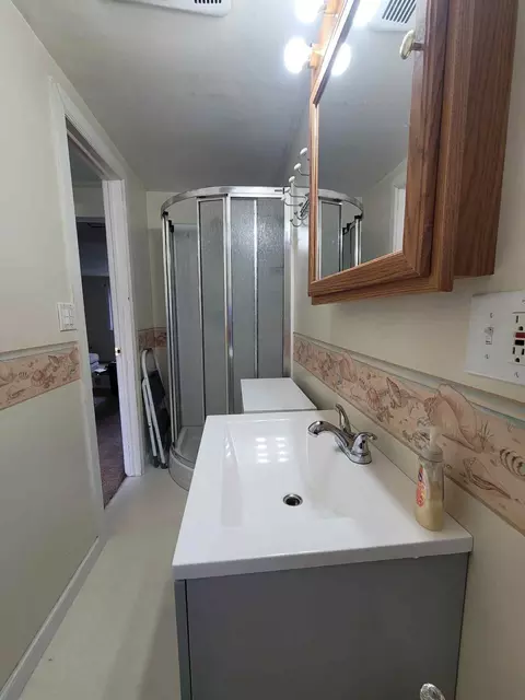 Bath - 2887 E M-72 Hwy, Grayling, MI 49738 photo 2 of 3