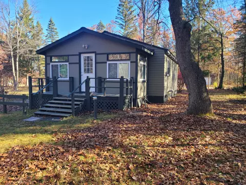 9838 Co Rd 489, Atlanta, MI 49709