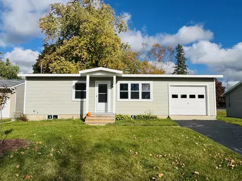 104 Birdie Ln, Alpena, MI 49707