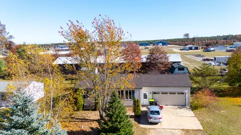 1160 Roberts Trl, Saint Helen, MI 48656