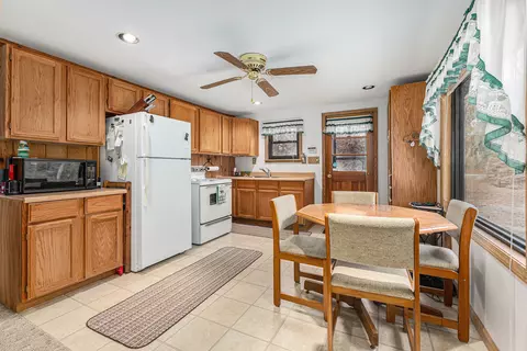 Kitchen - 2900 Emig Rd, Comins, MI 48619 photo 4 of 4