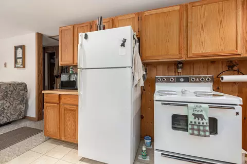 Kitchen - 2900 Emig Rd, Comins, MI 48619 photo 2 of 4