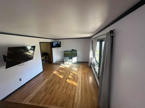 Living - 419 Obrien Dr, Cheboygan, MI 49721 photo 2 of 5