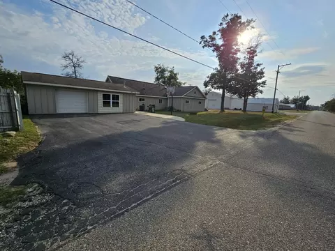 Exterior - 6249 W Pine Point Rd, Grayling, MI 49738 photo 4 of 4