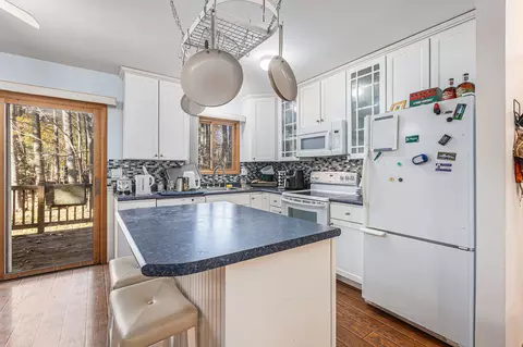 Kitchen - 121 Black Squirrel Ct, Roscommon, MI 48653 photo 2 of 3