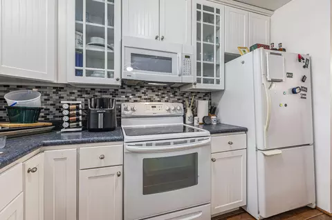 Kitchen - 121 Black Squirrel Ct, Roscommon, MI 48653 photo 3 of 3